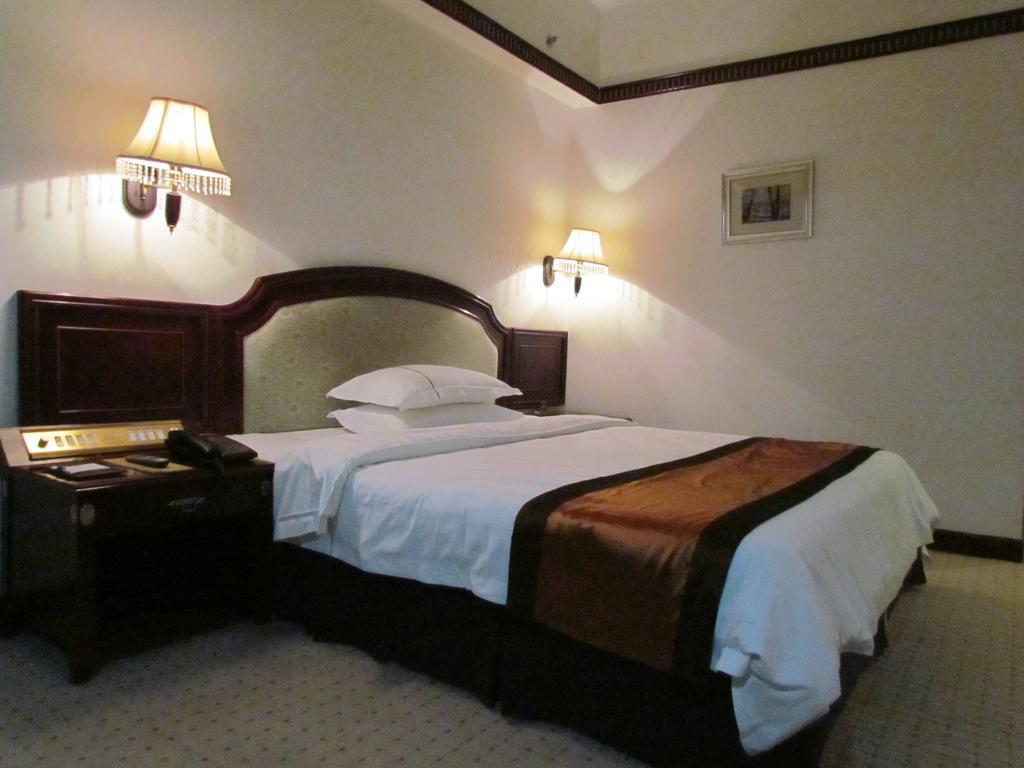 W.Y. Lera Hotel กวางโจว ภายนอก รูปภาพ